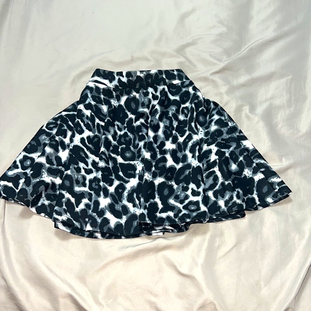 Leopard print pleated school girl flare skater skirt